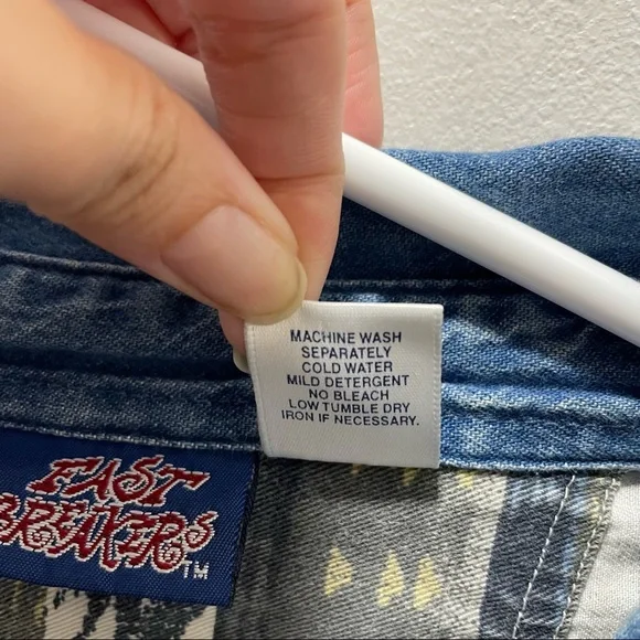 Button down - Picture 5 of 6